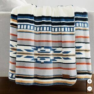 Pendleton Plush Throw Blanket in Aztec Print Saltillo Stripe 50x70" NWT